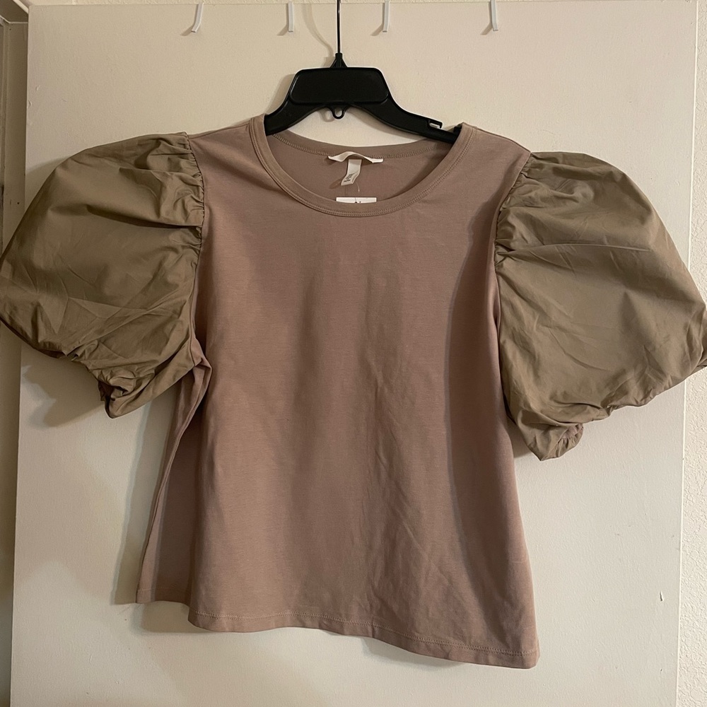 NWT H&M Shirt